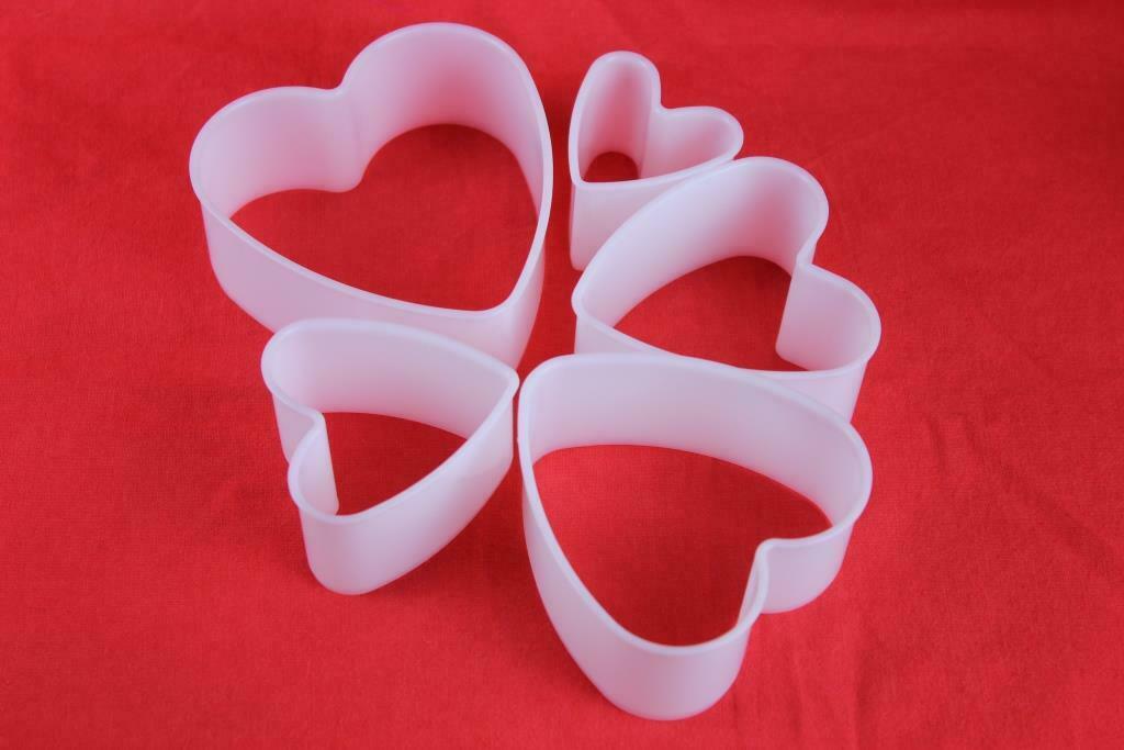 attachment-https://www.cupcakeaddicts.co.uk/wp-content/uploads/imported/1/Cookie-Cutters-Set-of-5-Heart-Biscuit-Cake-Pastry-Crafts-Cutters-Baking-323111122961-6.jpg