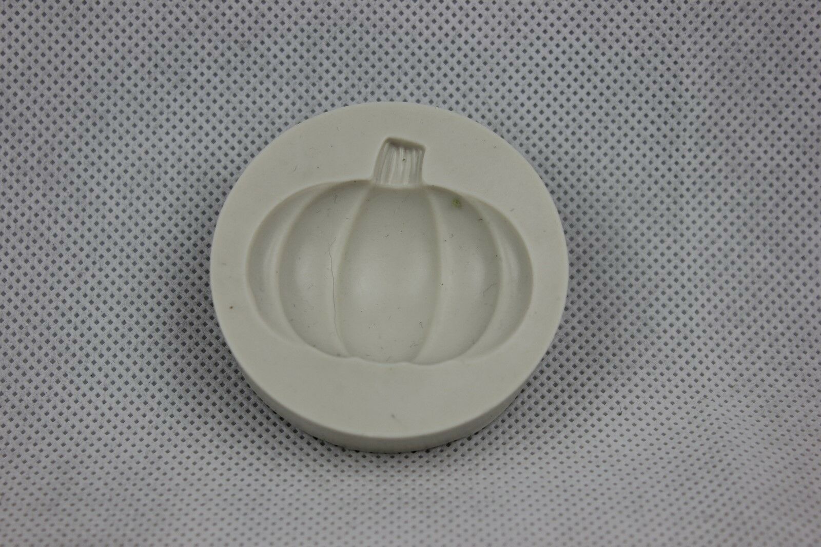 attachment-https://www.cupcakeaddicts.co.uk/wp-content/uploads/imported/2/Pumpkin-Halloween-Silicone-Mould-Cake-Decorating-Fondant-Icing-Resin-Crafts-322622766992-4.jpg