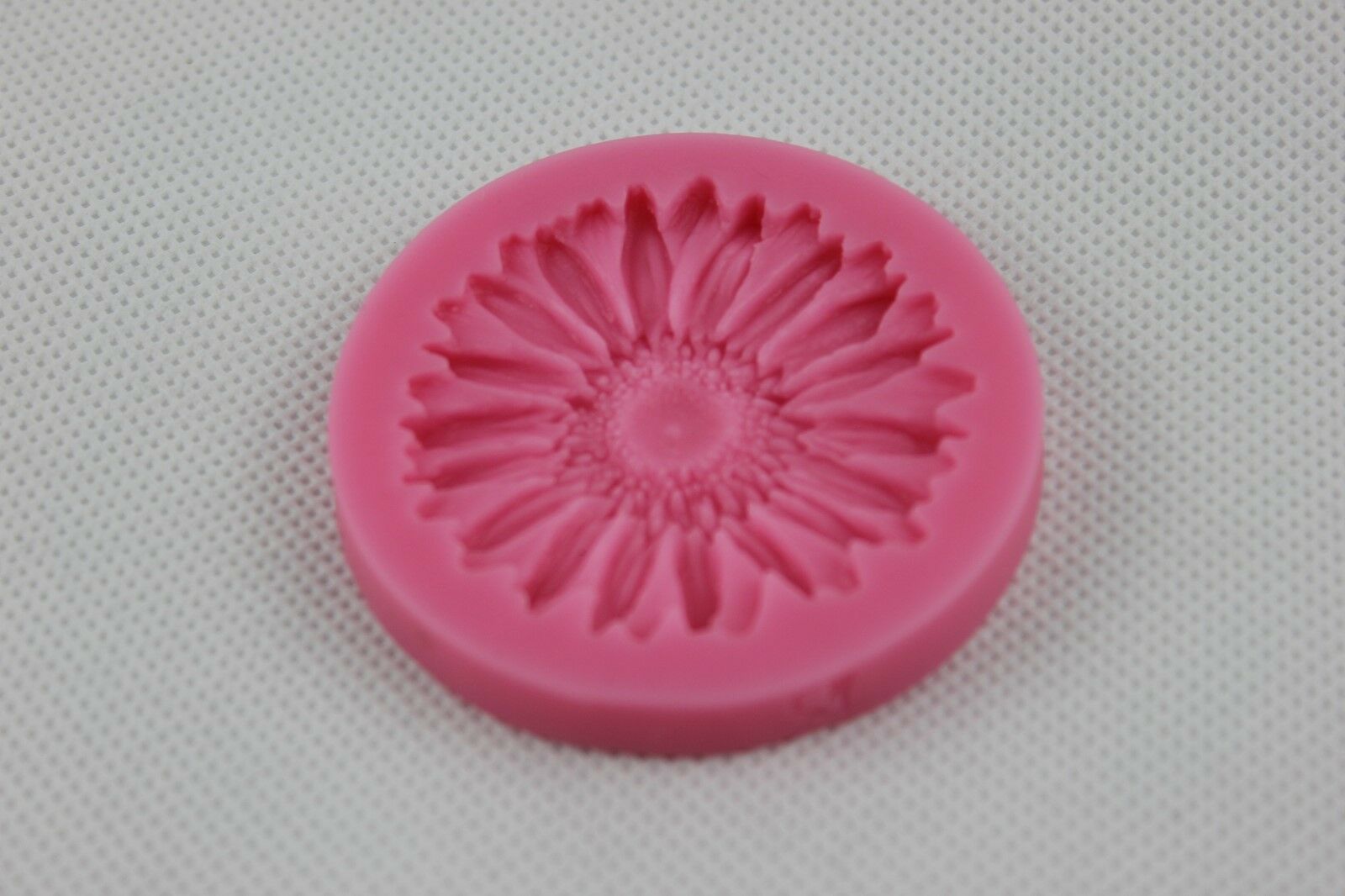 Silicone Daisy Mould Cup Cake Icing Baking Decorate Chocolate Fondant Modelling