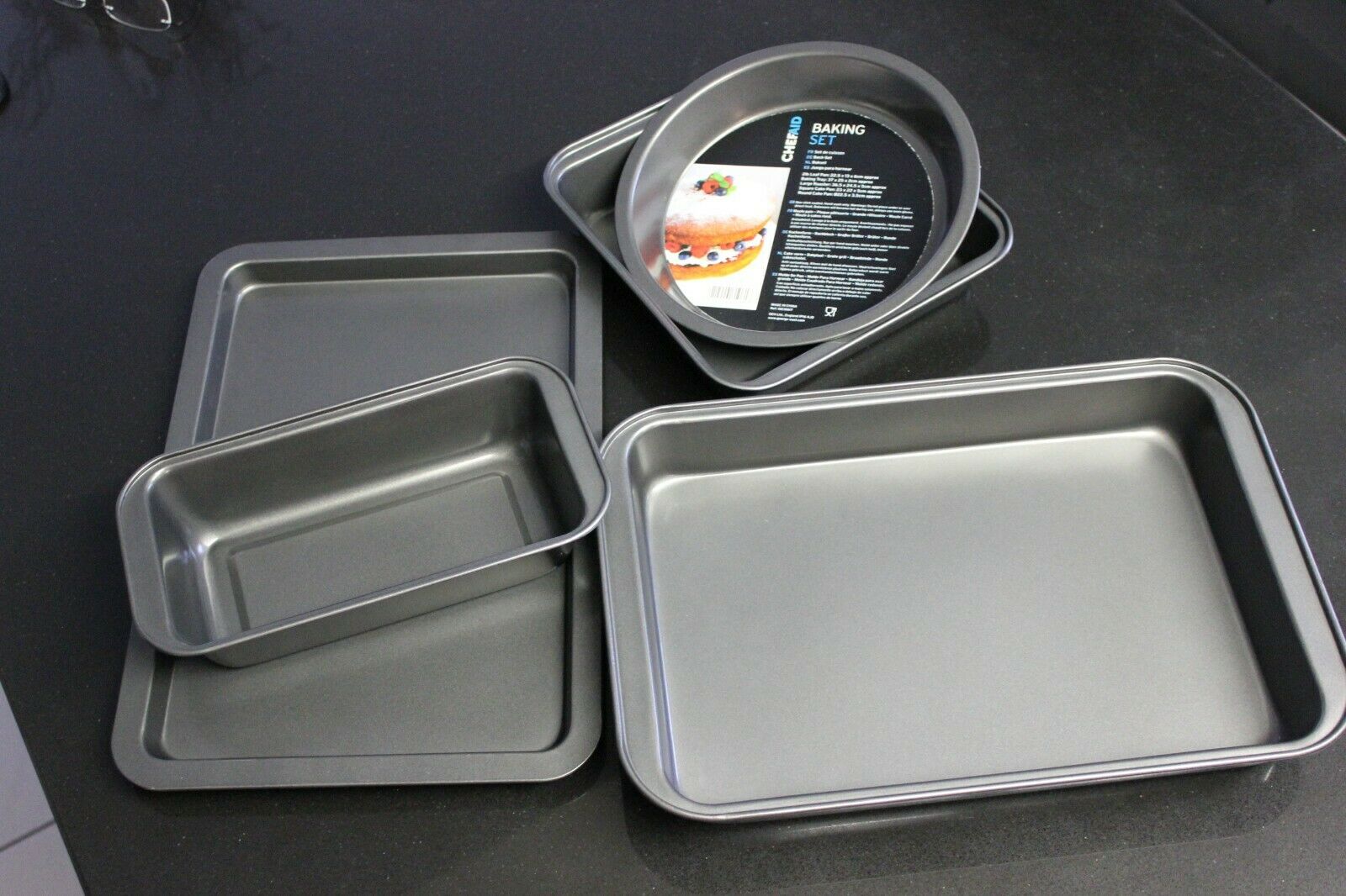5 Piece Chef Aid Baking Set Non stick Loaf Tin Square-Round-Brownie Tray Cake