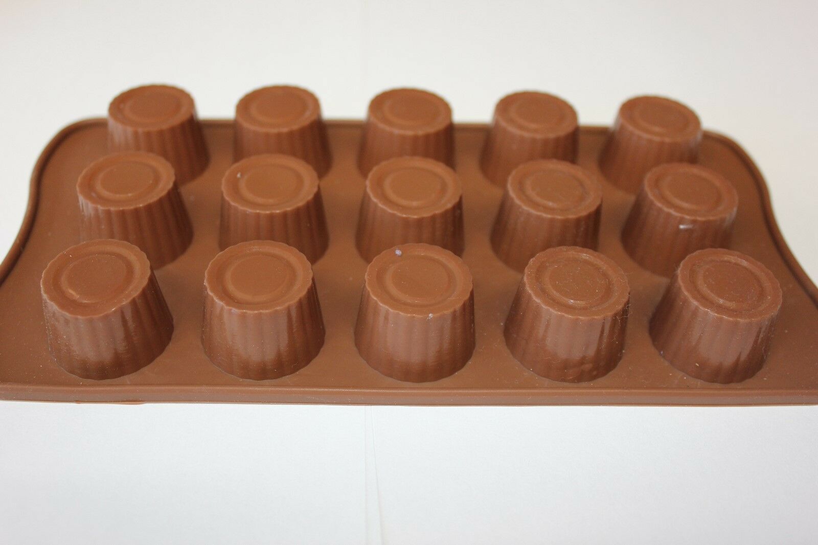 Silicone Chocolate Mould Round Cup Shape Mould Jelly Ice Cube Soap Candle Tray